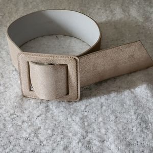 Elegant Tan Suede Belt